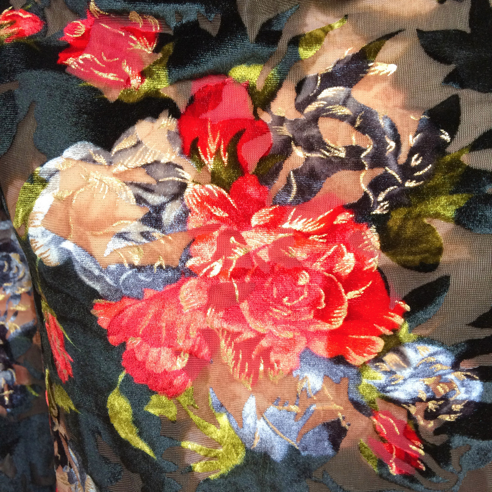 Tradition Semi Sheer Black Velvet Floral Blouse PM - Picture 6 of 8
